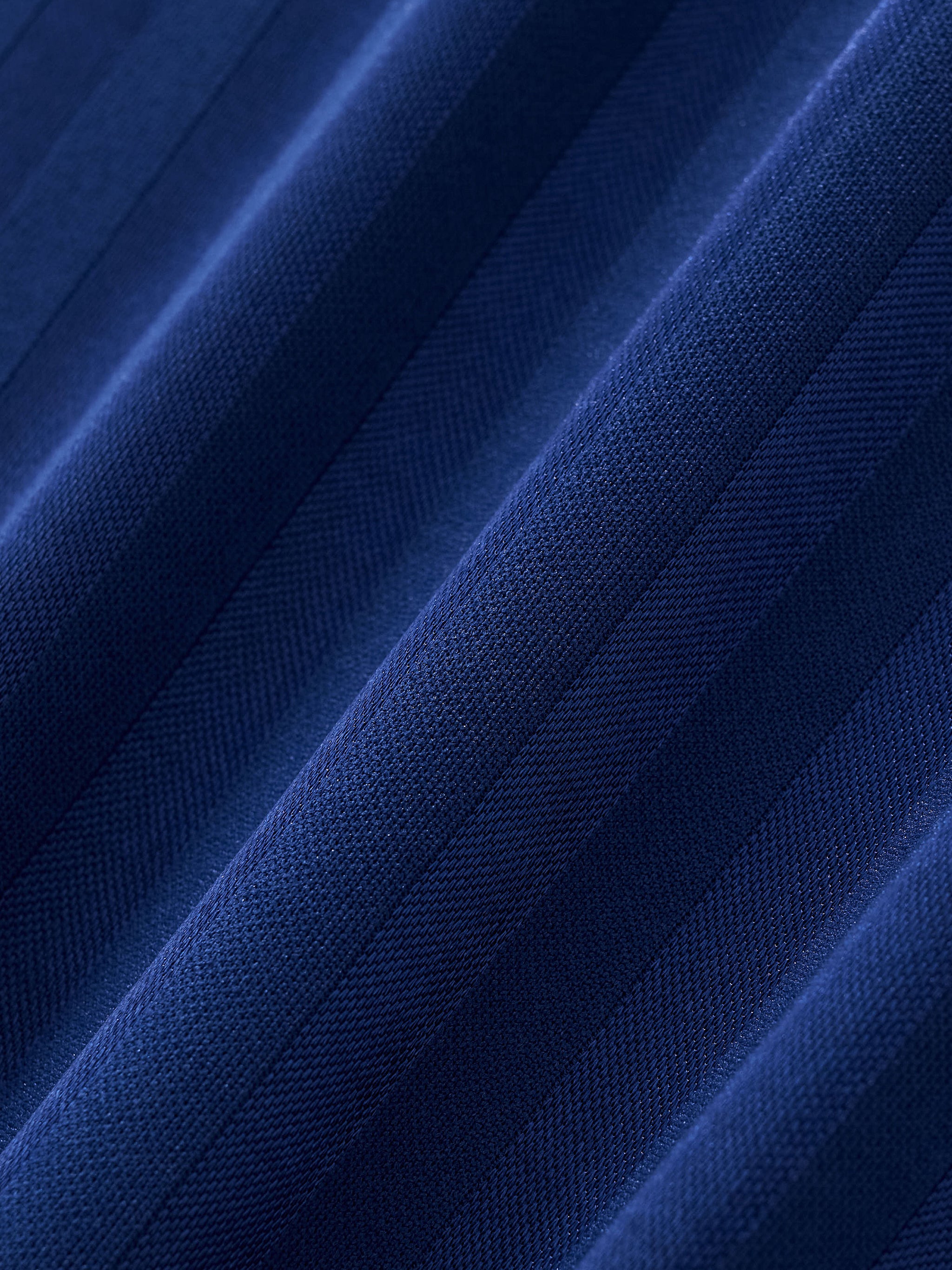 Contrast Collar Striped Soccer Jersey